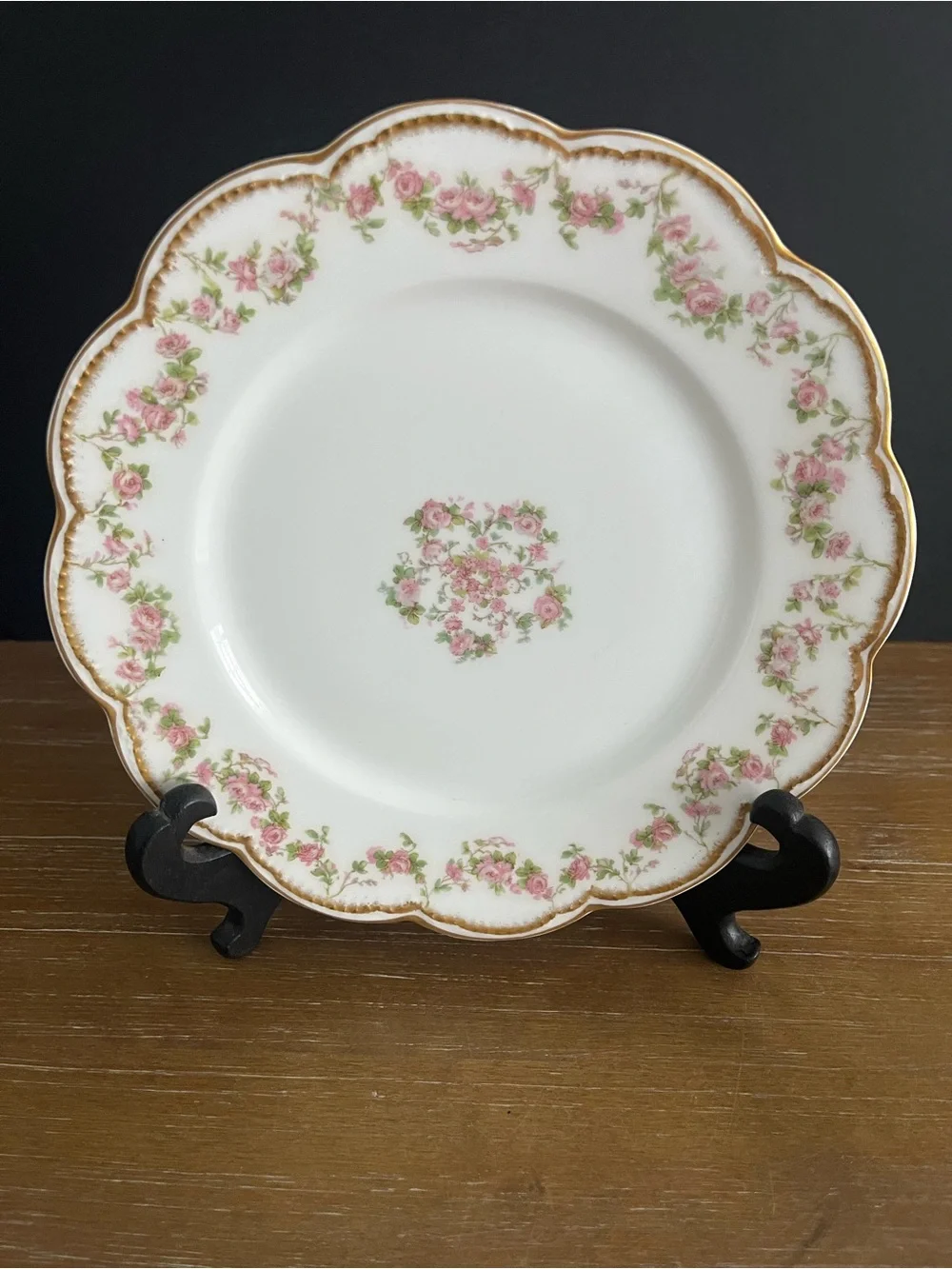 Haviland Limoges France Luncheon Plate -  Pink Rose Garlands Schleiger 270A